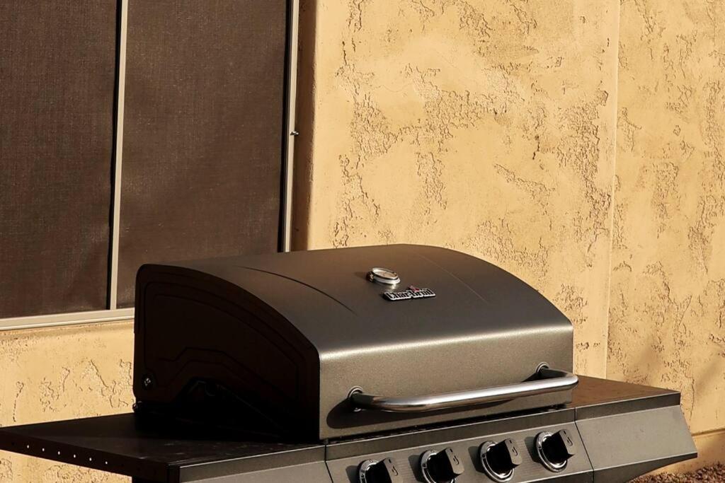 Phoenix Home With Heated Pool, Desert Views & Hot Tub Anthem エクステリア 写真